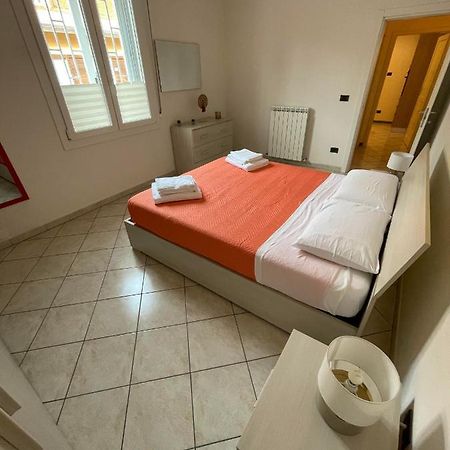 Feels Like Home Bologna Bagian luar foto